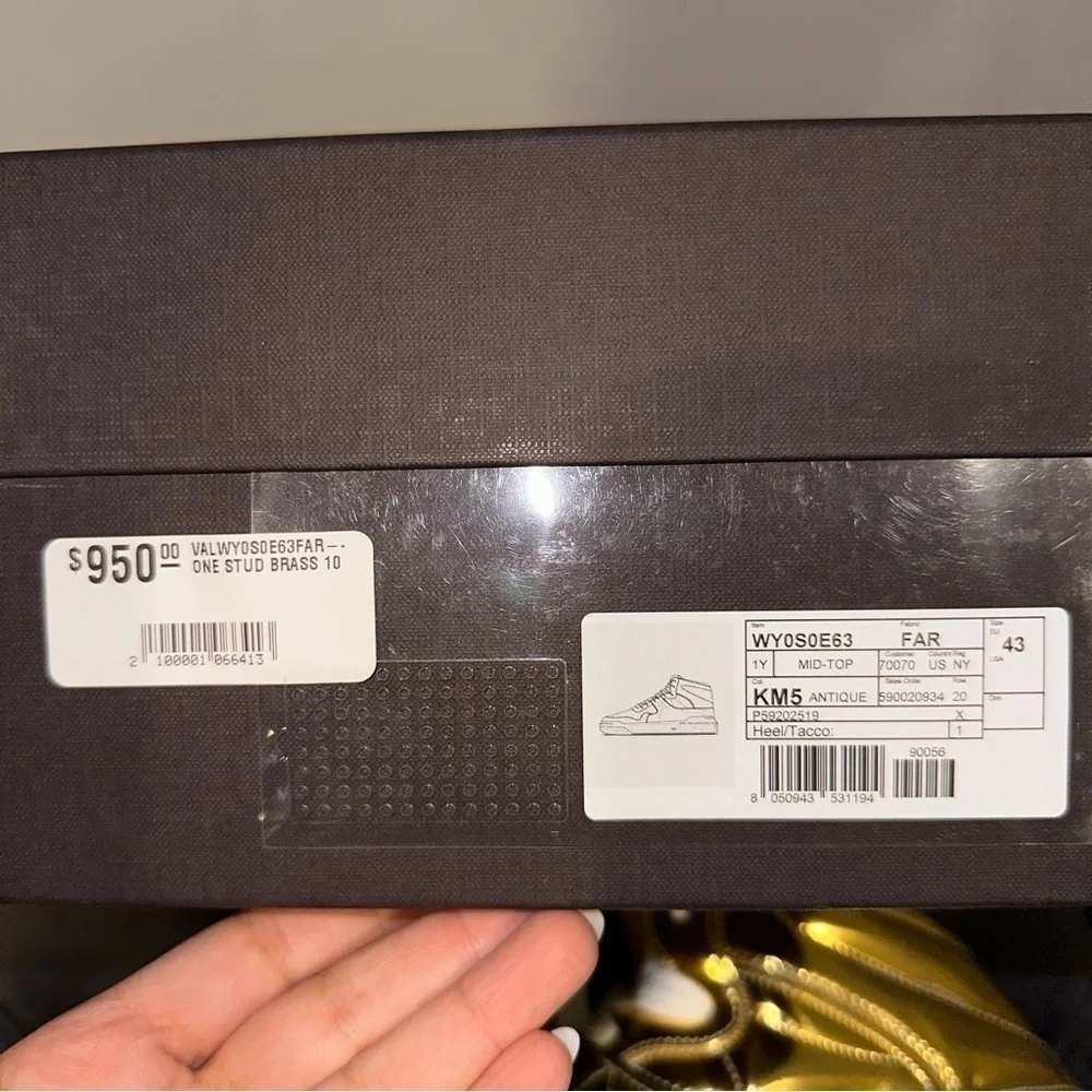 New Size 43 Valentino Garavani Gold Metallic-effect Lace-up Sneakers